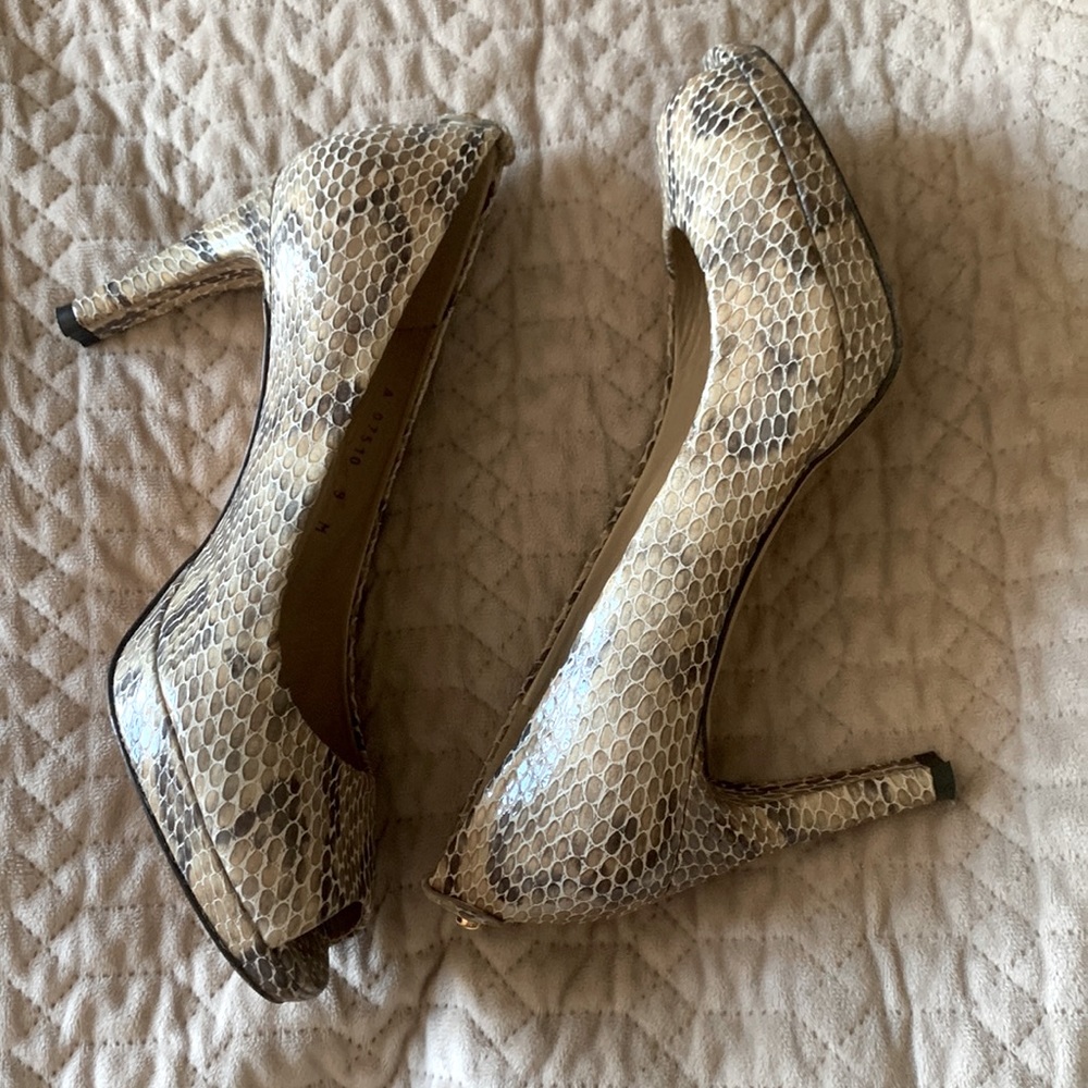 Stuart Weitzman Peep Toe Snakeskin Heels